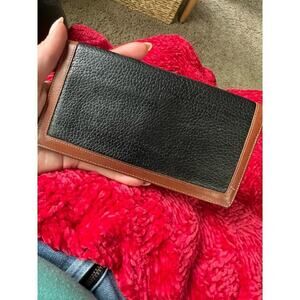 Dooney & Bourke black pebbled leather wallet